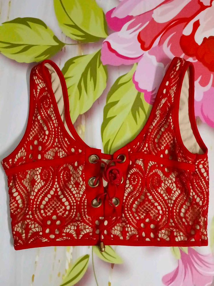 (1099)Red Lace-Up Crop Top
