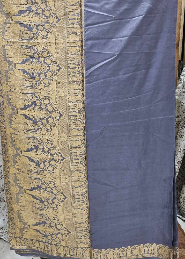 Pure Silk Saree With Golden Thread Work