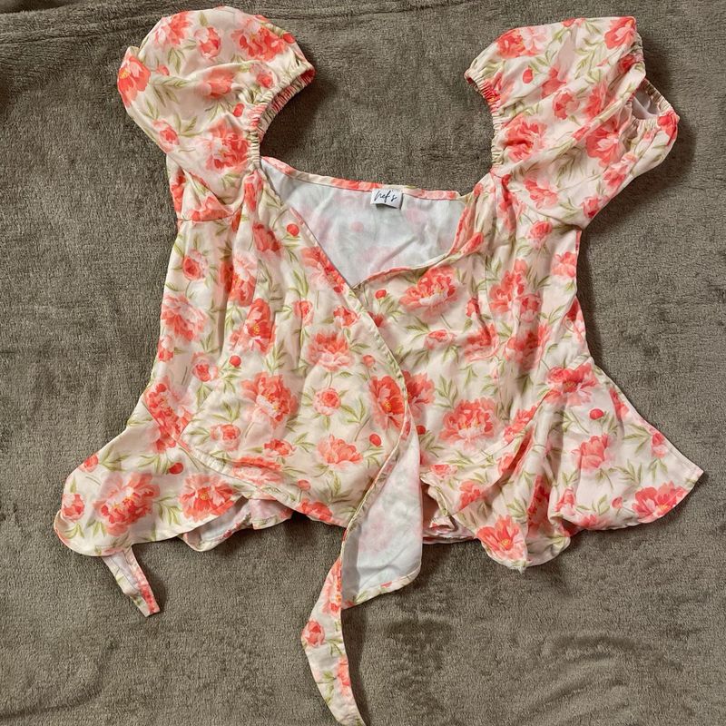 Floral Wrap Top - Cute &amp; Trendy