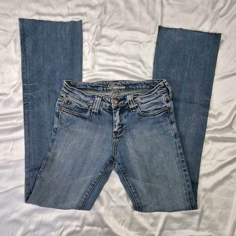 Low Waist Y2K Straight Fit Denim