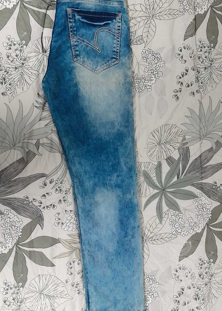 Brutus Jean | 32