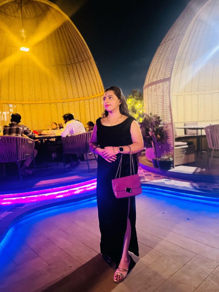 Elegant Black Maxi Dress