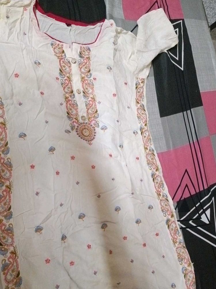 Embroidered White Kurti