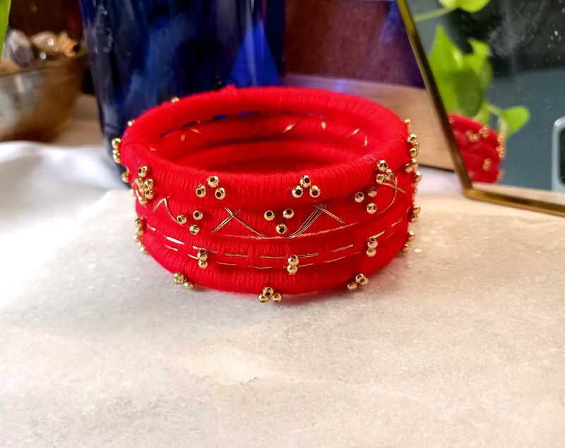 Red Handcrafted Thread Bangles