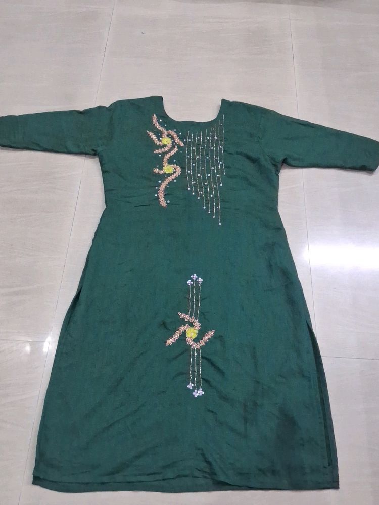 Green Kurti