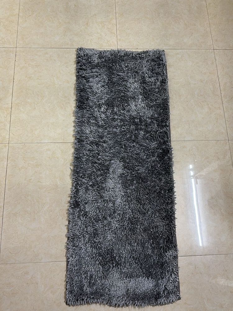Silver Bed Side Runner Carpet