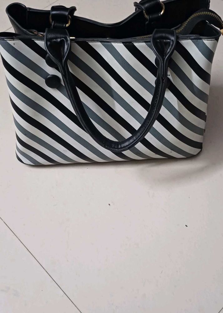 Black N White Handbag