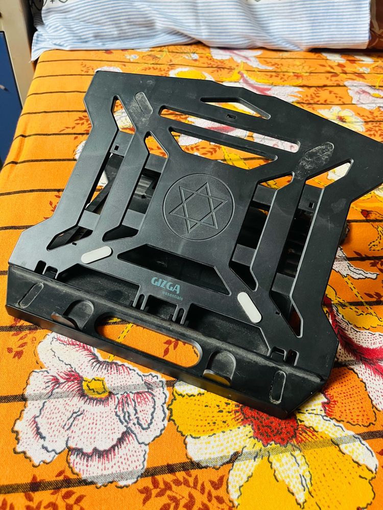 Gigza Laptop/Macbook Stand