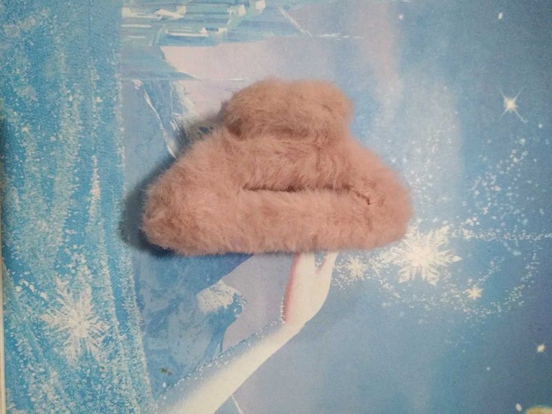 Baby Pinky Puffy Soft Hair Clutch