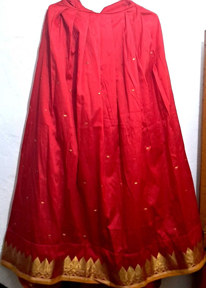 Red &amp; Gold Embroidered Silk Skirt