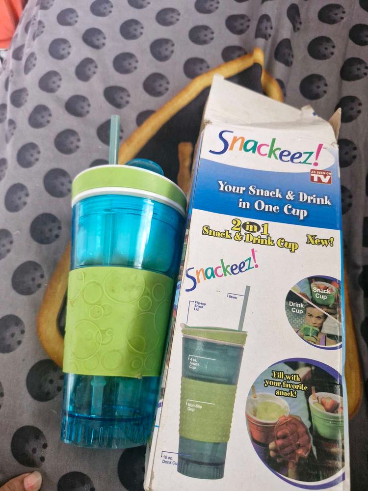Snackeez Snack &amp; Drink Cup