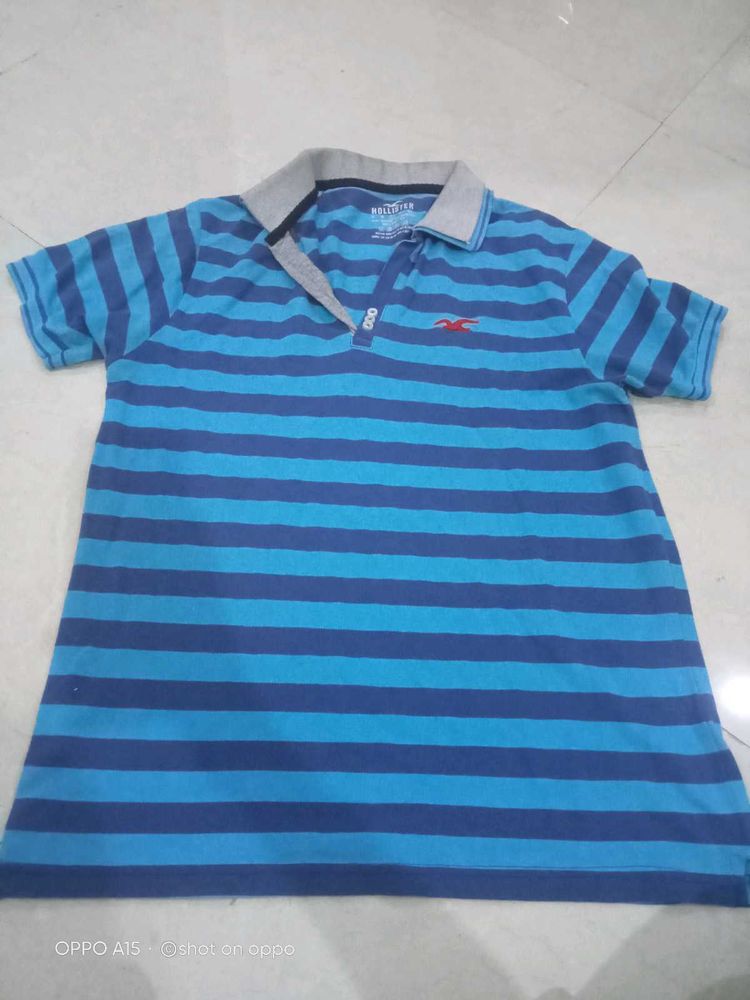 Hollister Brand Tshirt
