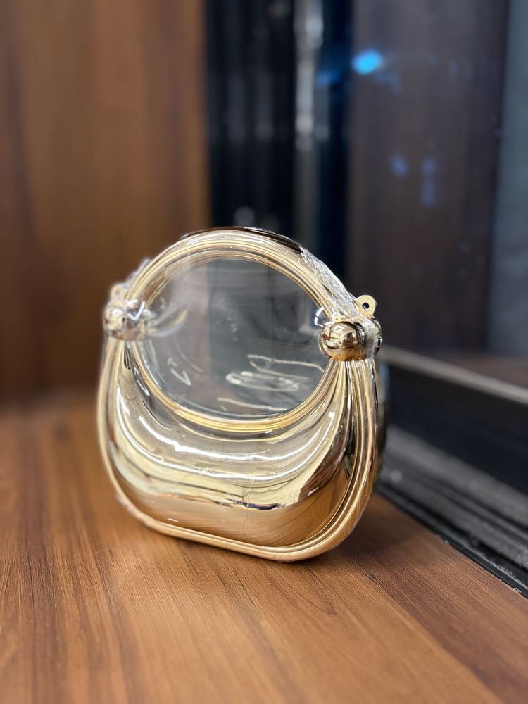 Stylish Clear Clutch