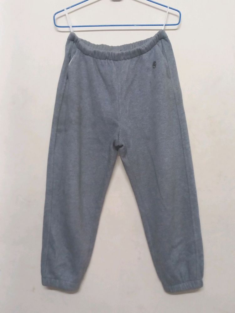 warm grey sweatpant/jogger