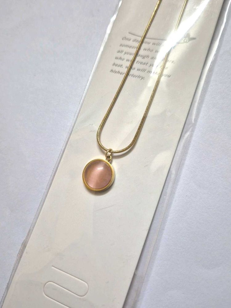 🚨 Price Drop 🚨 Peach Stone Pendant Necklace