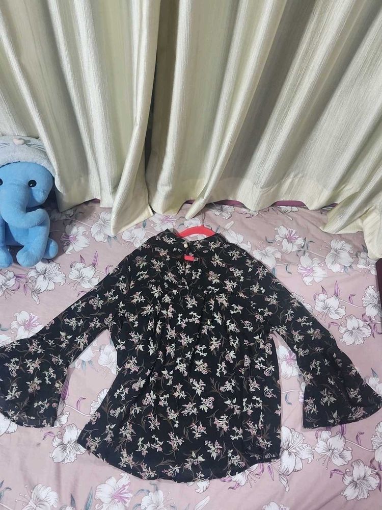 Black Floral Printed Bell Sleeve Top