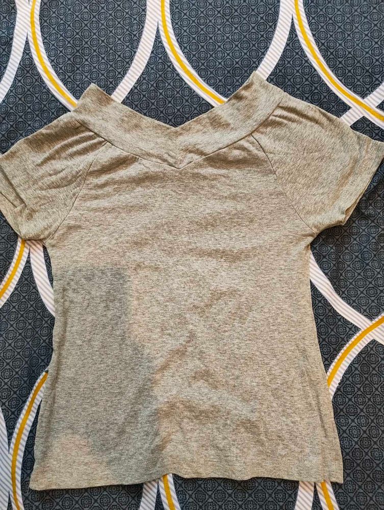 Gym Tee ( Never Wore)