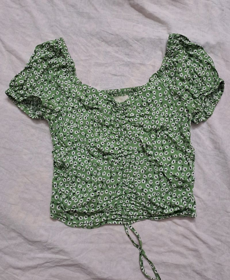 H&amp;M Floral Green Crop Top