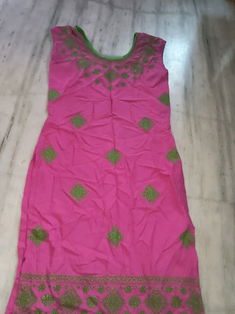 A Line knee Length Kurti