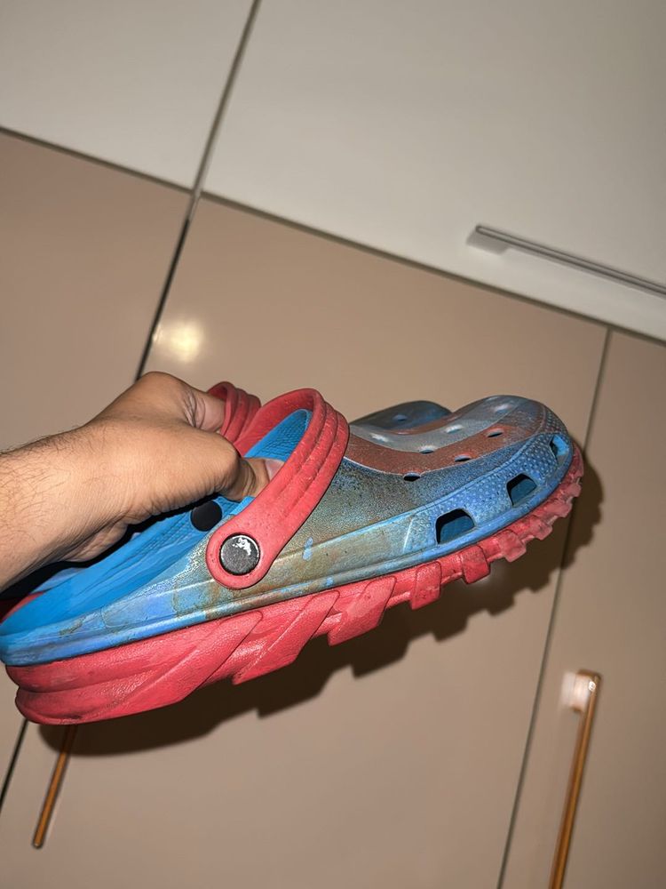 Captain America Limited Edition Crocs