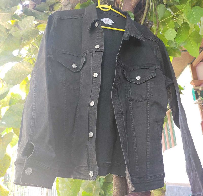 Gopudu Black Classic Denim Jacket