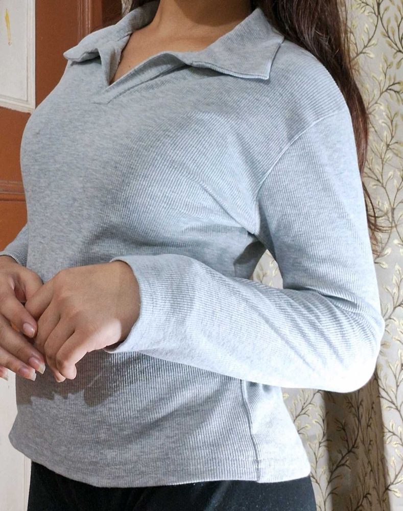 Fittled Grey Collar Active Wear Top