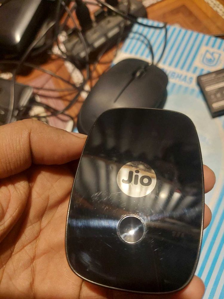 Jio Portable Router