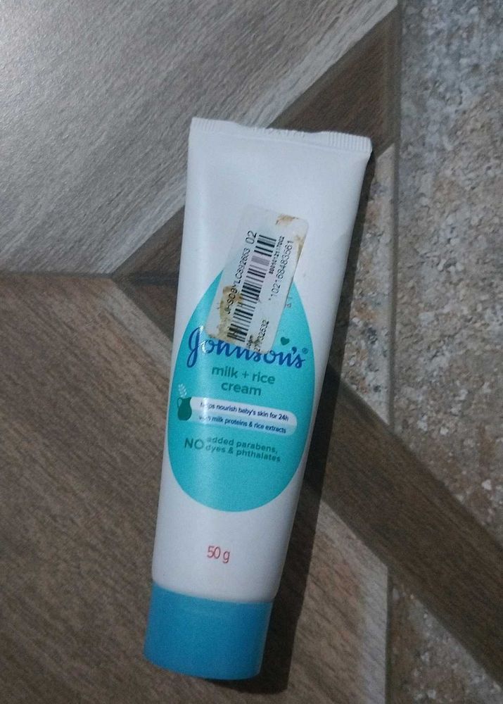 Johnson&#39;s Milk + Rice Cream (50g)