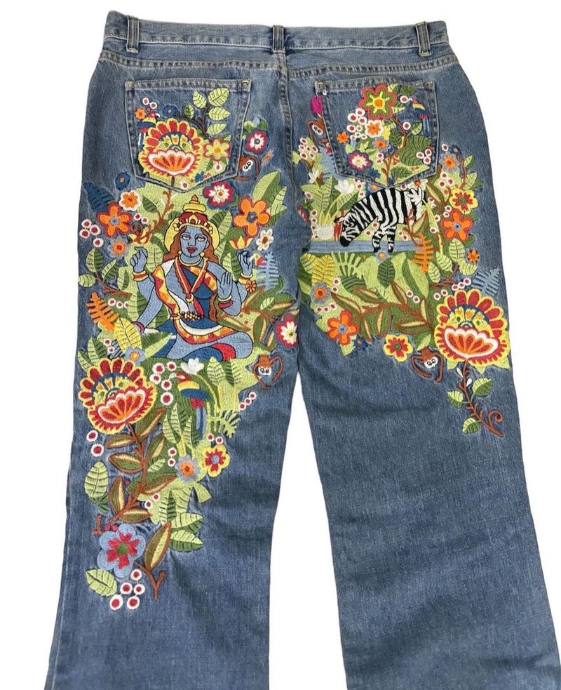 Amazing Y2K Embroidered Jeans