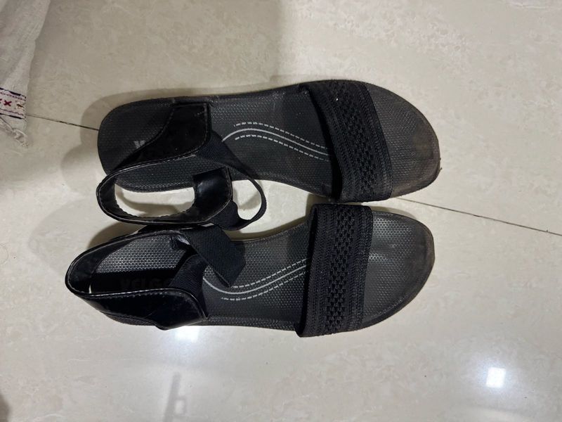 Black Sandles