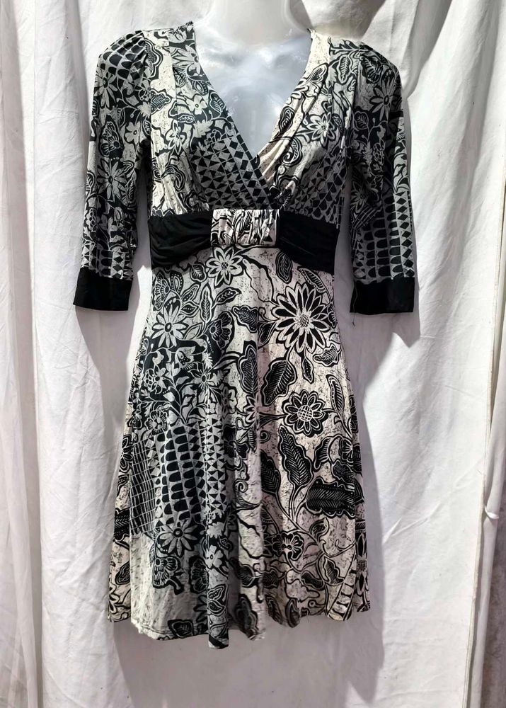 22211.Floral Print Dress