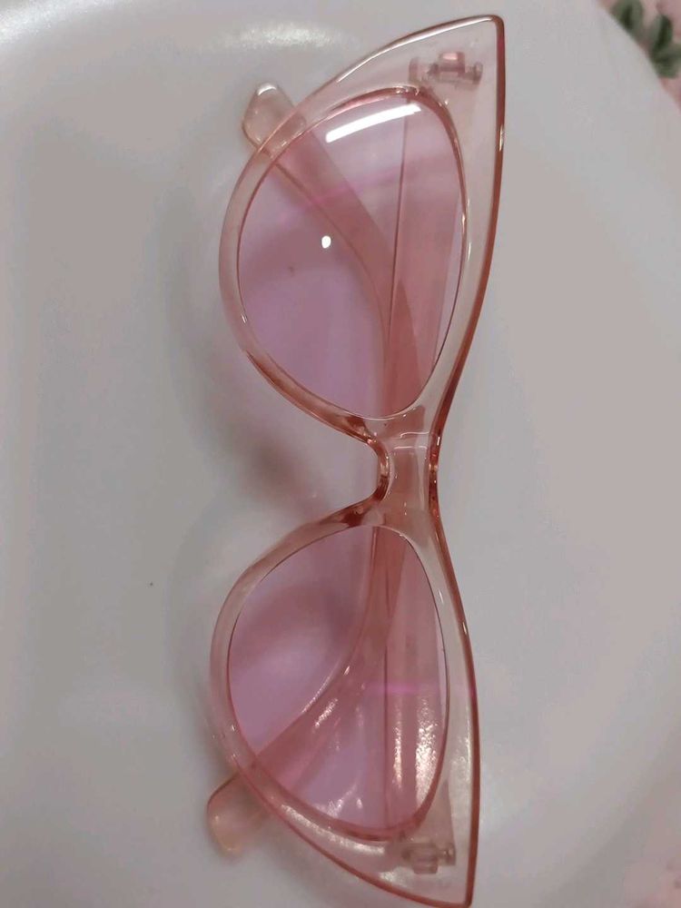 Retro Pink Cat-Eye Sunglasses