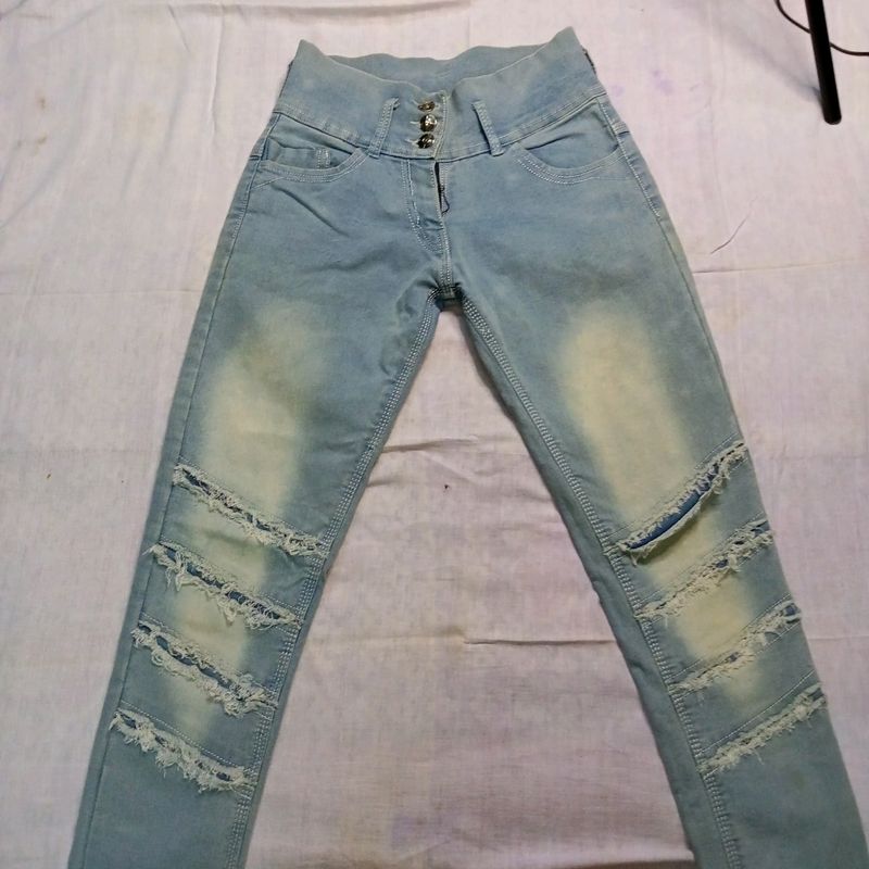 Skinny Distressed Jeans For Women