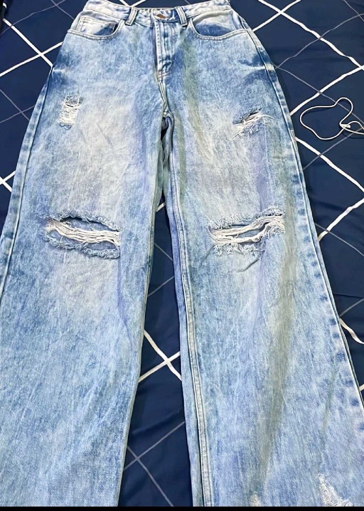 Off Duty Ripped Acid Wash Jeans