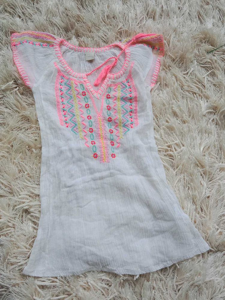 Surplus Cute Embroidered Top