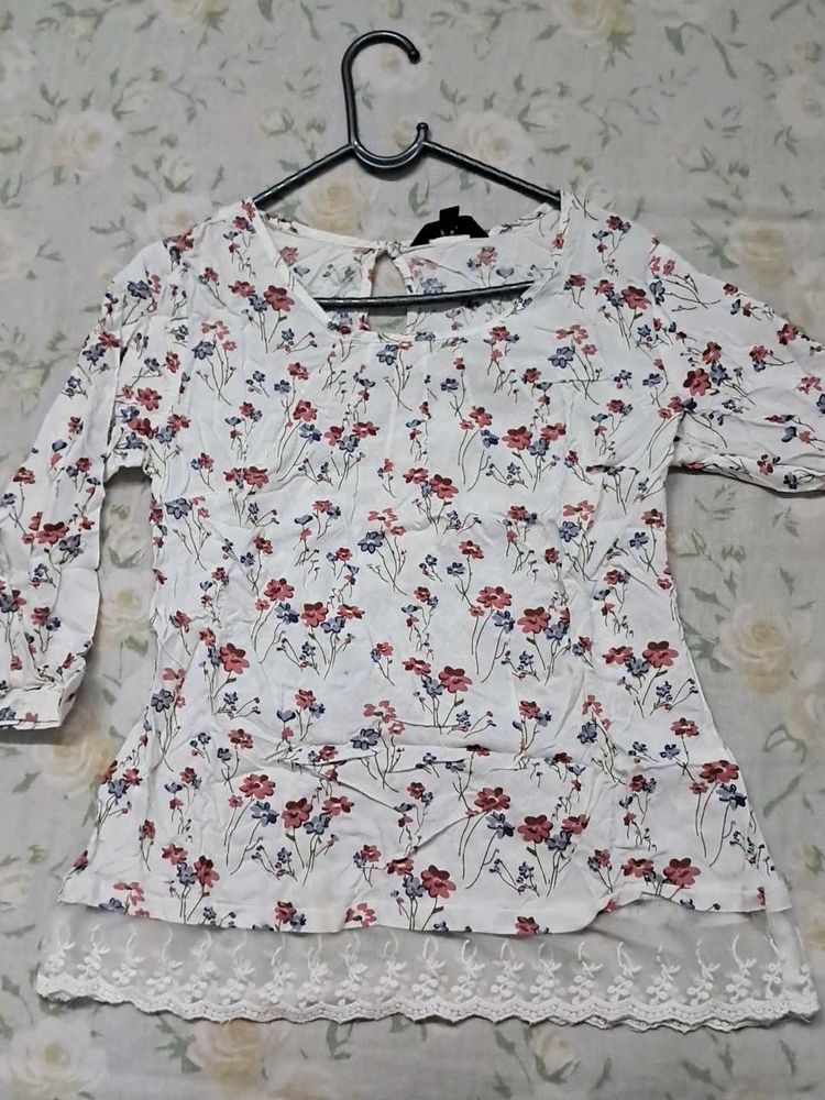 Floral Print Lace Top