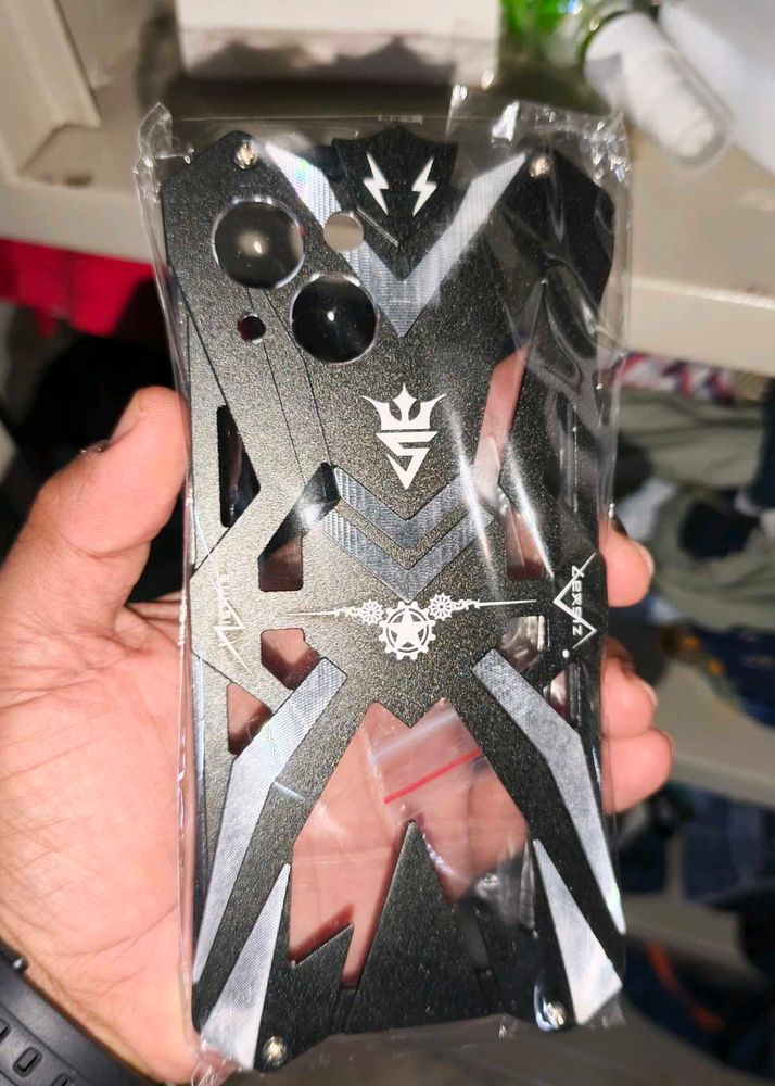 iPhone 13 Armor Hybrid Metal 100% Safety Case