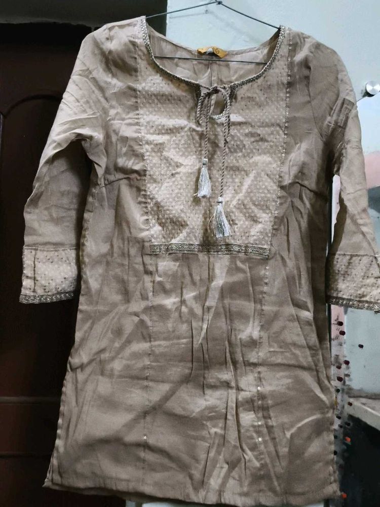 Aurelia Beige Tunic Top