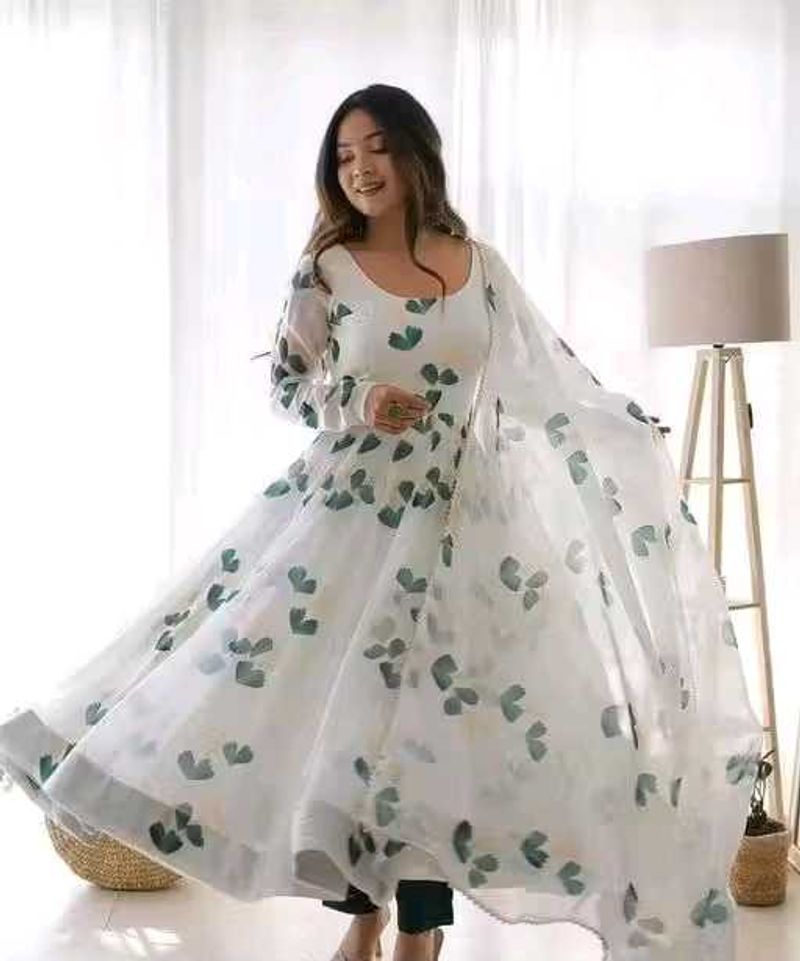 Kurti with Shawl Size [S] PRICE NEGOTIABLE