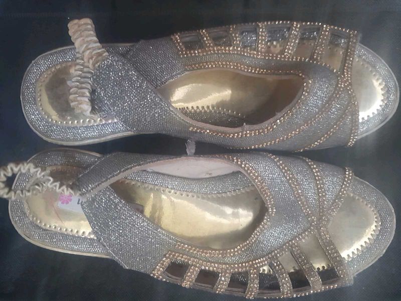 Sparkle Sandal ,size 37,like new condition