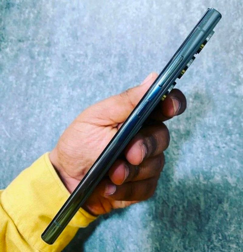 Samsong S23