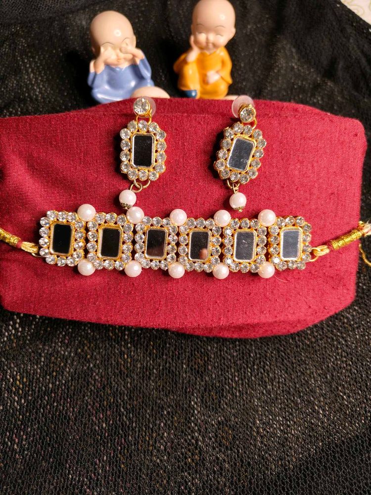 Elegant Mirror &amp; Pearl Choker Set