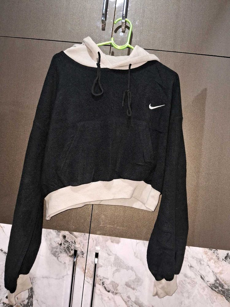 Nike Two-Tone Cropped Hoodie