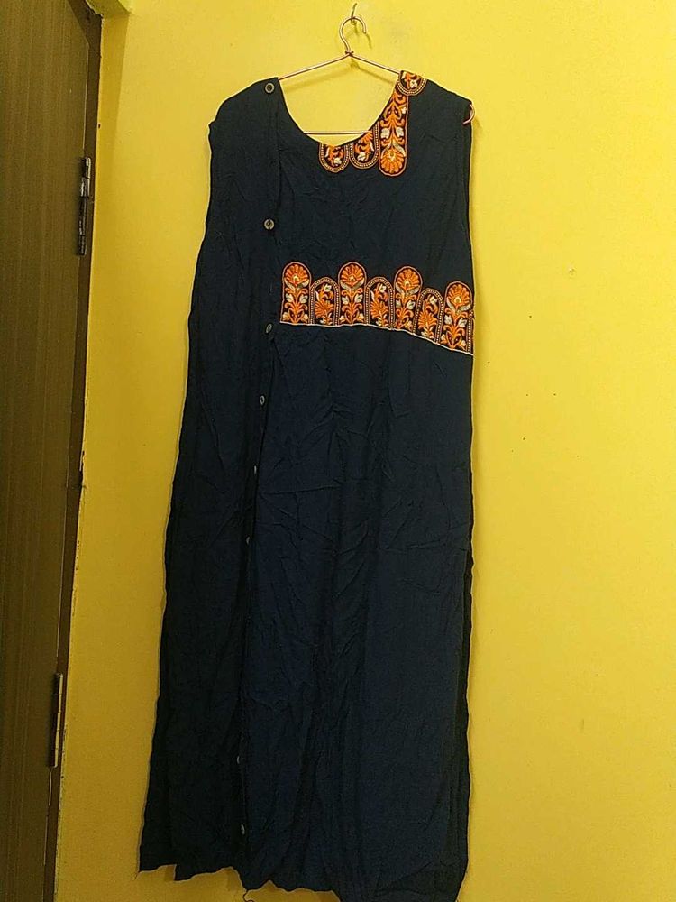Women Sleeveless Kurti
