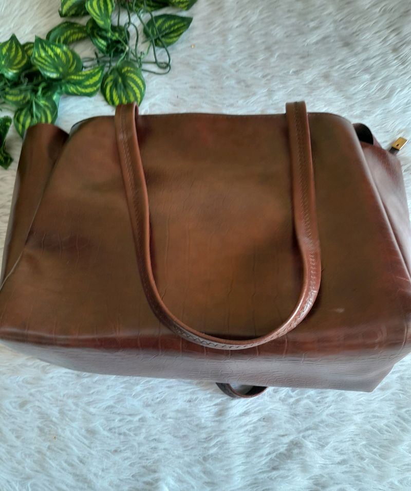 Brown Casual Hand Bag (Women&#39;s)