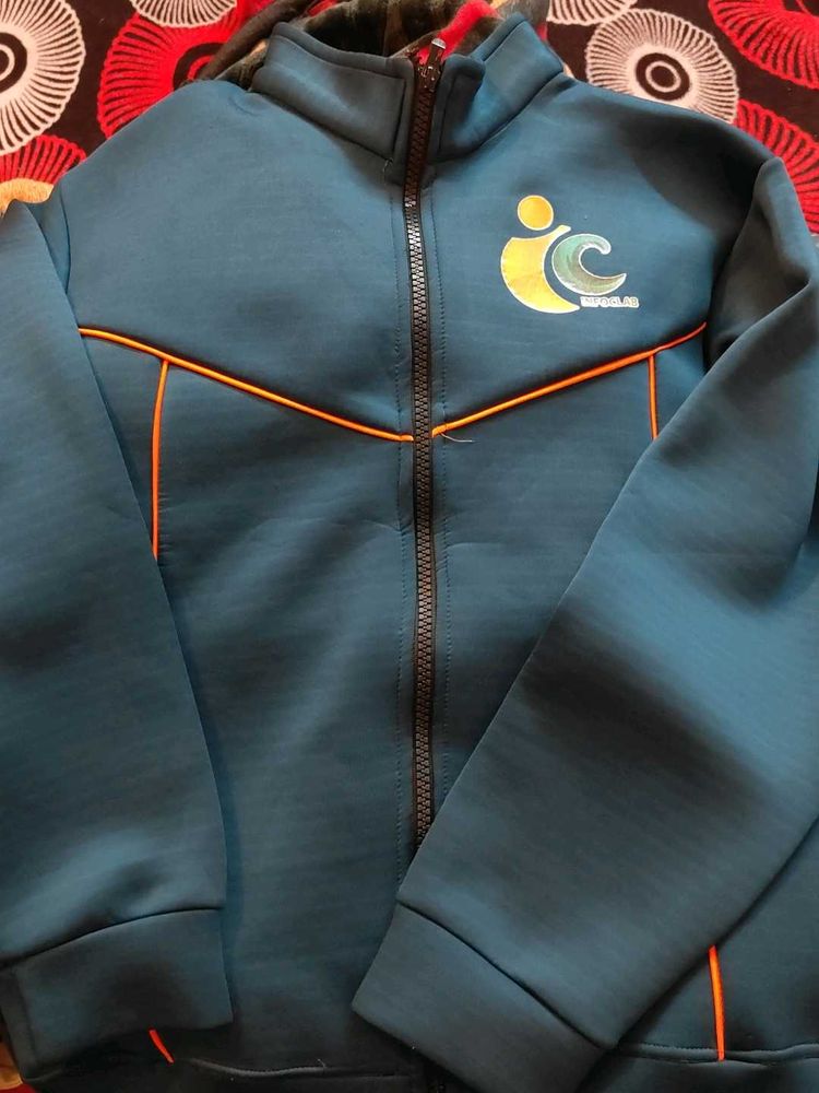 Stylish Teal Active Jacket