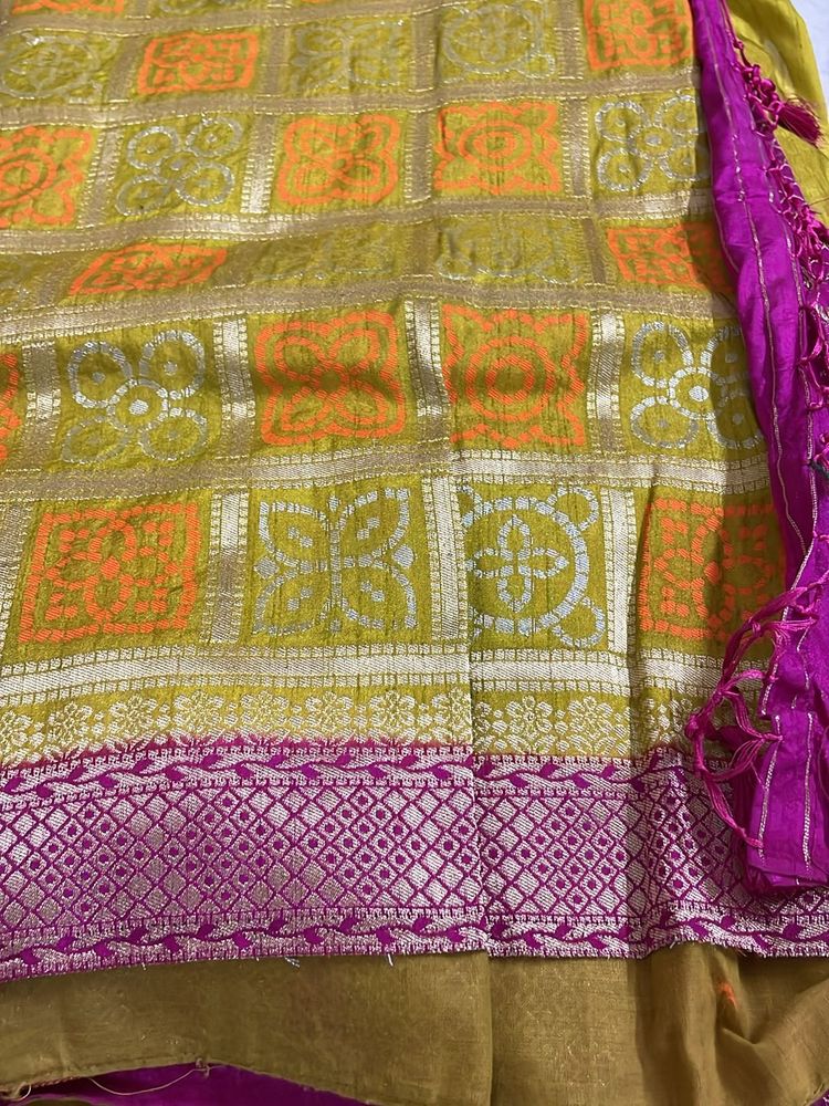 Printed  Silk Saree : No Blouse