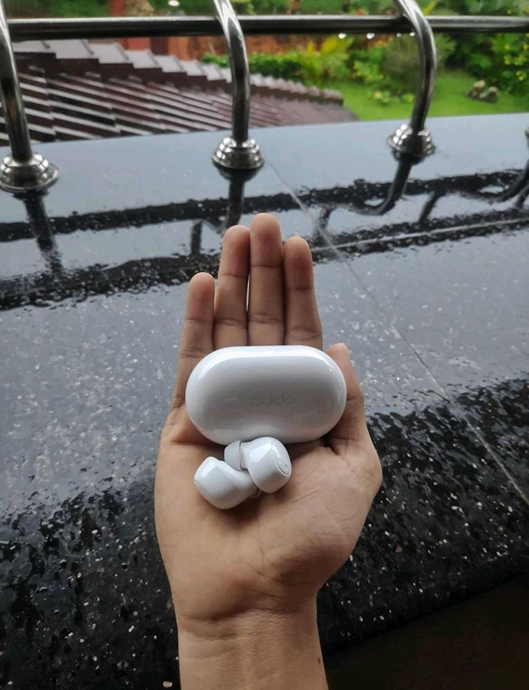 OPPO ENCO BUDS 24 Hours Battery Life