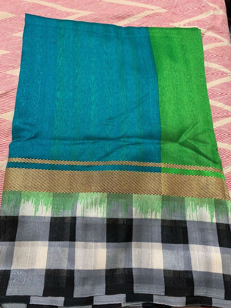 Vibrant Teal &amp; Green Checkered Saree