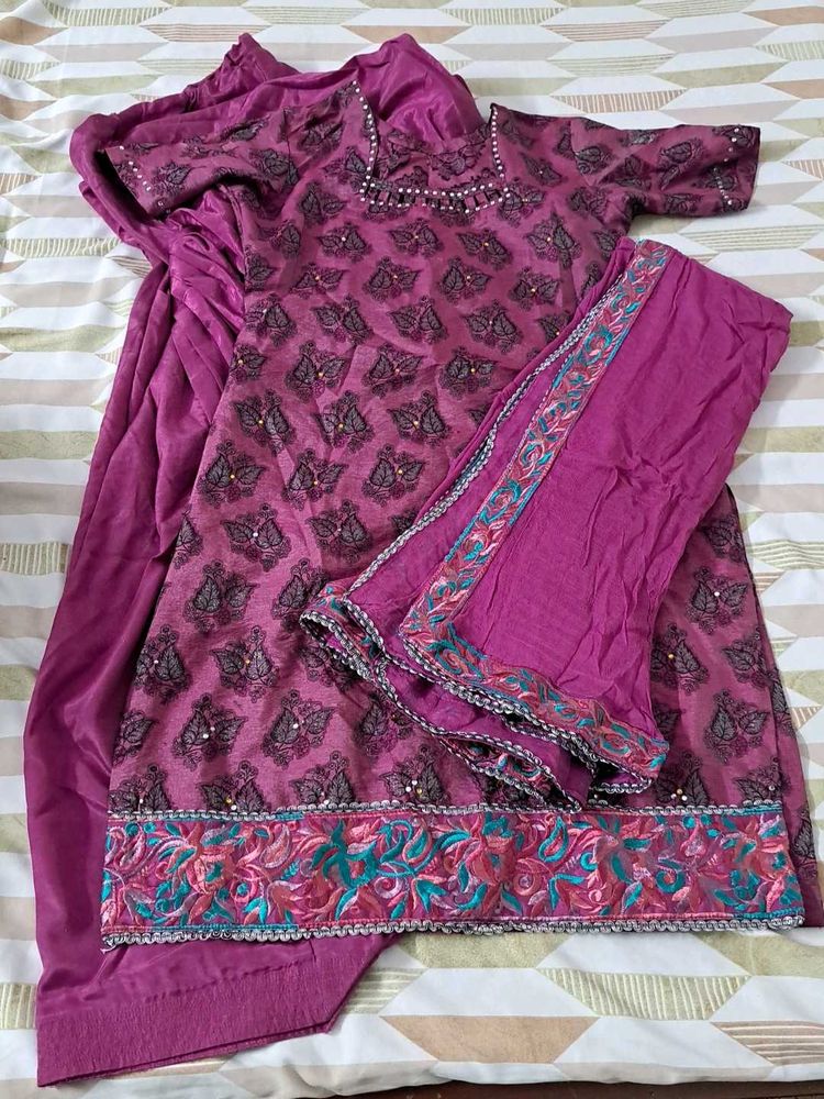 PUNJABI SALWAR KURTA SET WITH DUPTTA
